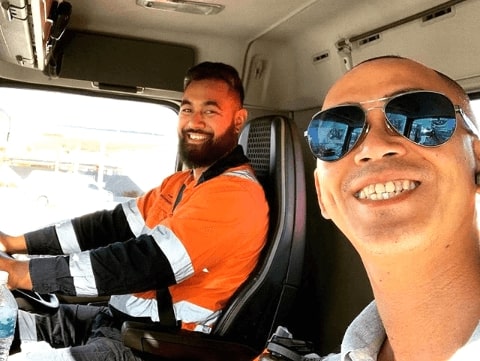 HR truck Licence in sydney by highway truck driving school